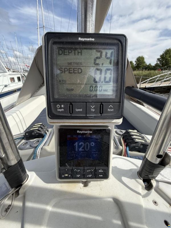 Dehler 37 cws 3-cabins