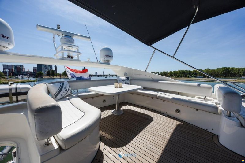 Sunseeker Manhattan 64