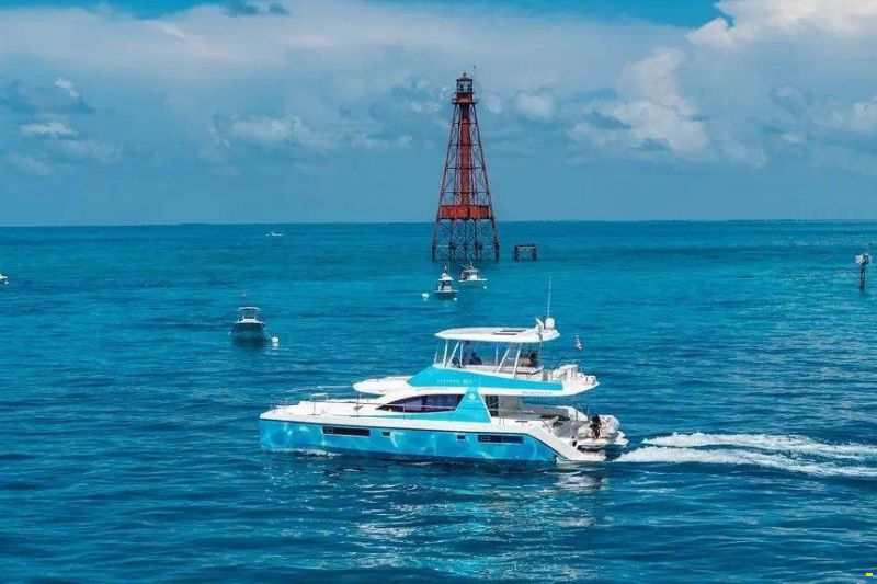 Leopard 51 Powercat
