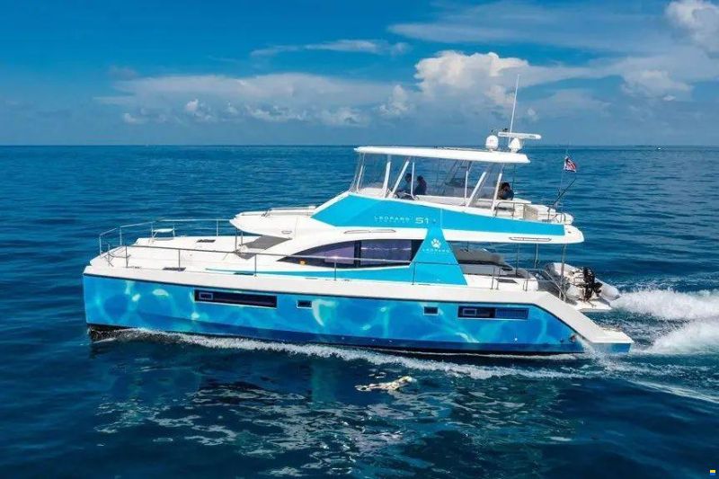 Leopard 51 Powercat