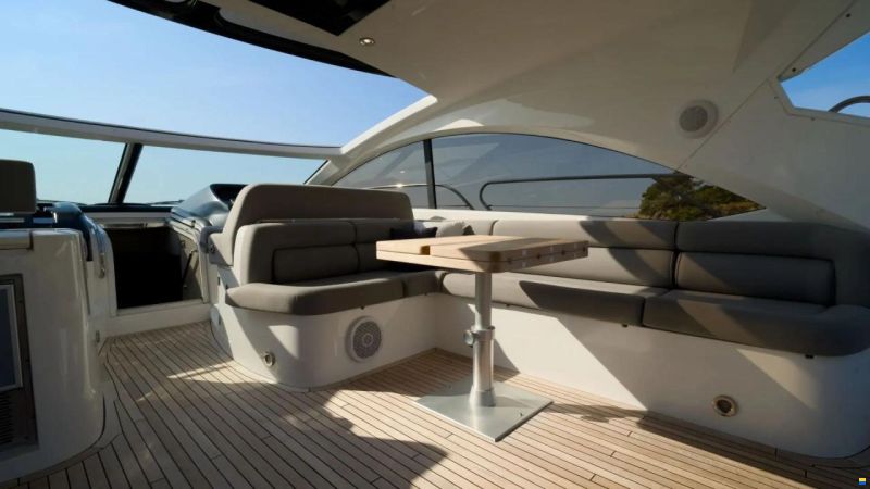 Sunseeker Predator 60