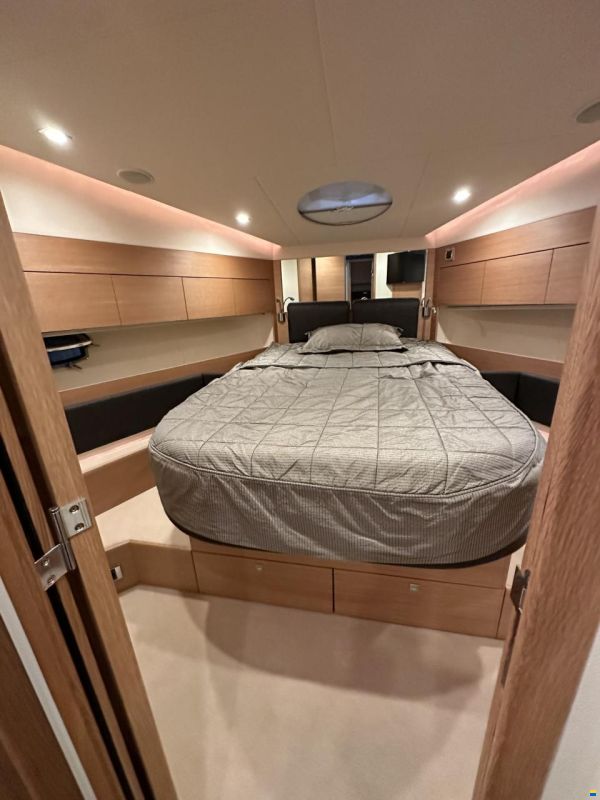 Fairline Phantom 48