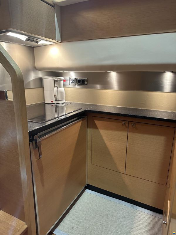 Fairline Phantom 48