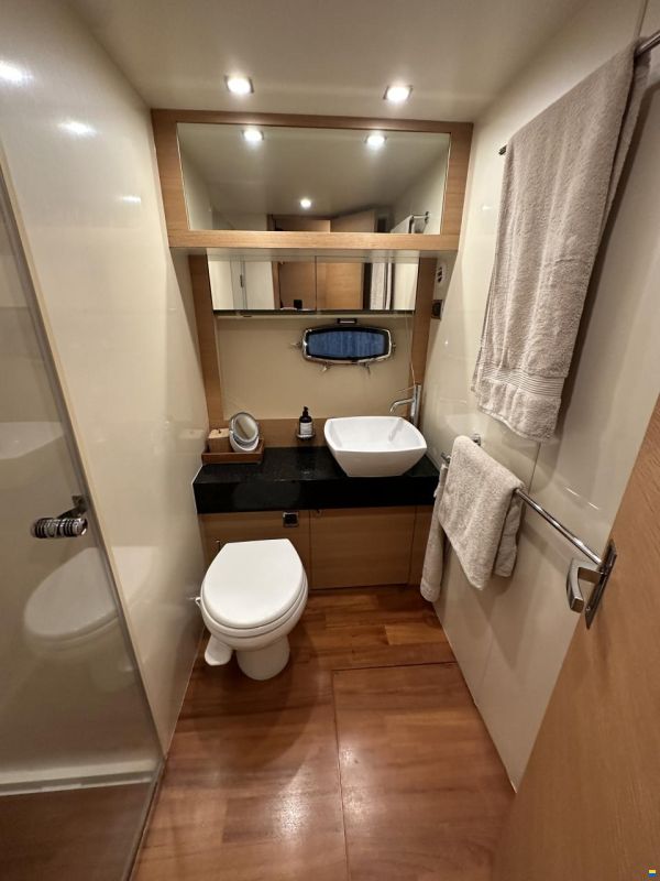 Fairline Phantom 48