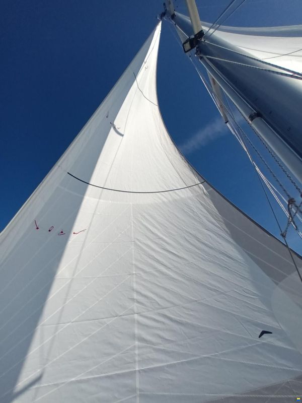 Moody Eclipse 33