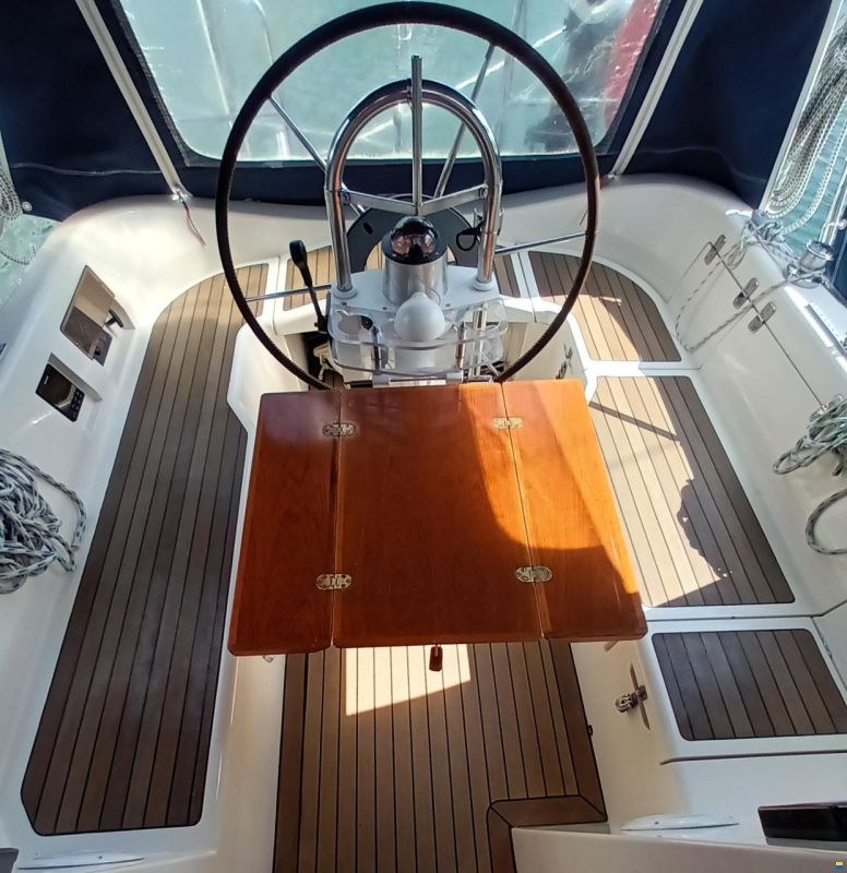 Moody Eclipse 33