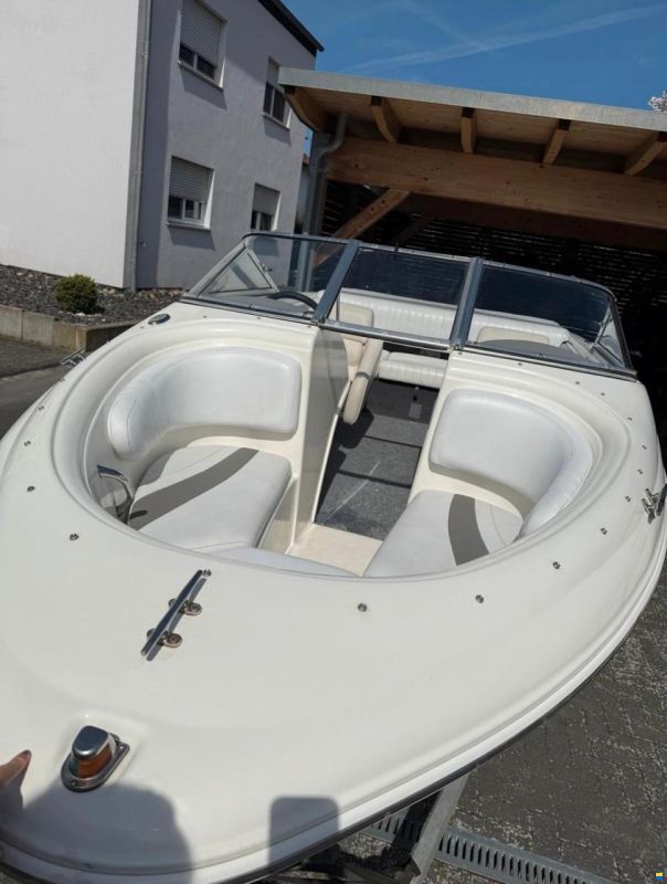 Chaparral 180 SSI