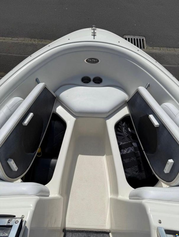 Chaparral 180 SSI