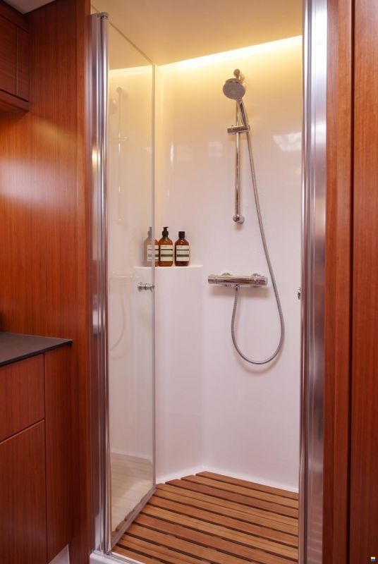 Bavaria Cruiser 56