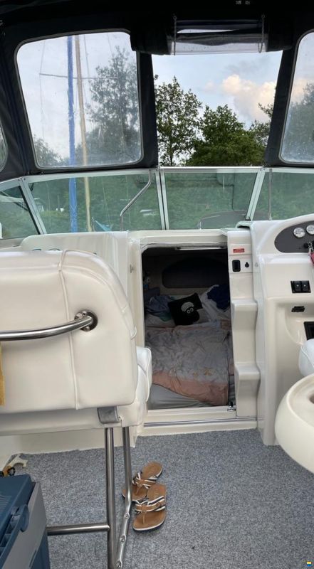 Sea Ray 215 EC