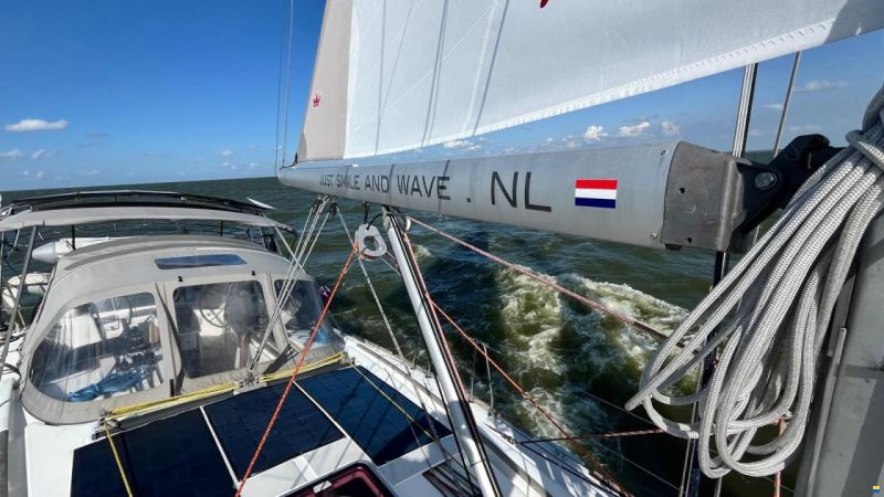 Beneteau Oceanis 43