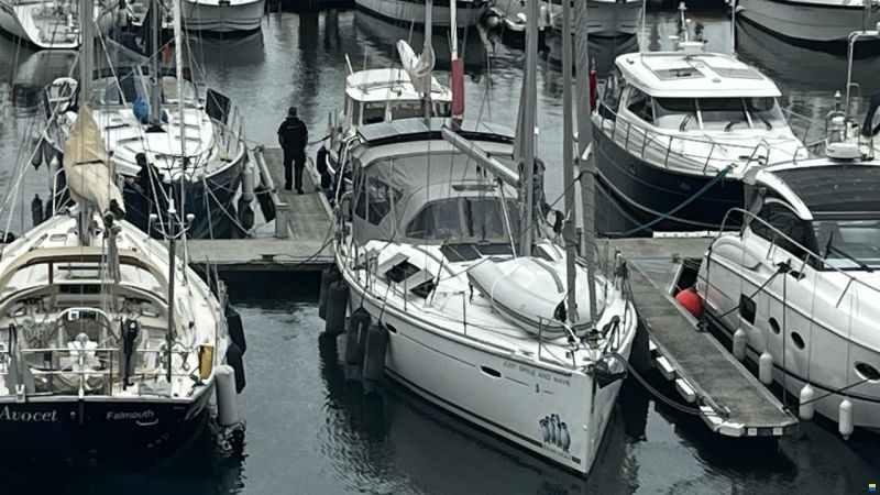 Beneteau Oceanis 43