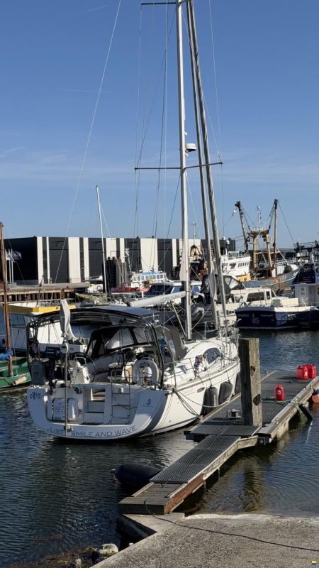 Beneteau Oceanis 43