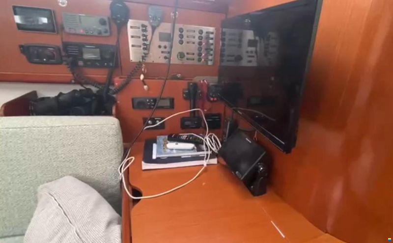 Beneteau Oceanis 43