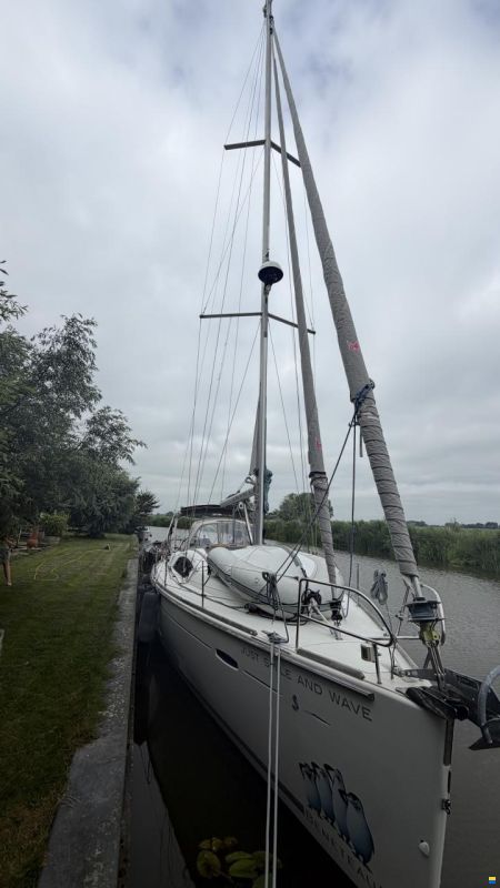 Beneteau Oceanis 43