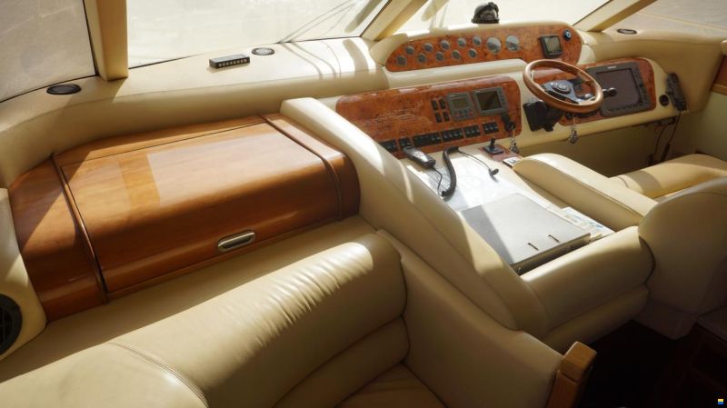 Sealine T52 FLYBRIDGE