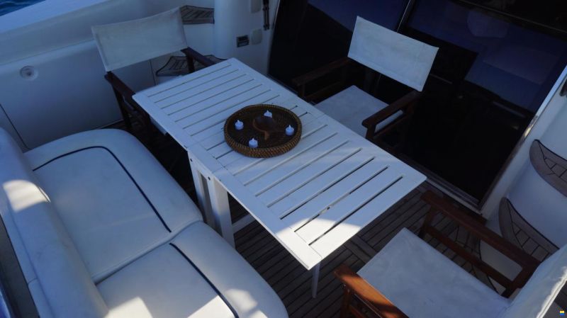 Sealine T52 FLYBRIDGE