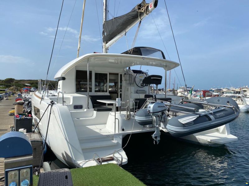 Lagoon 40