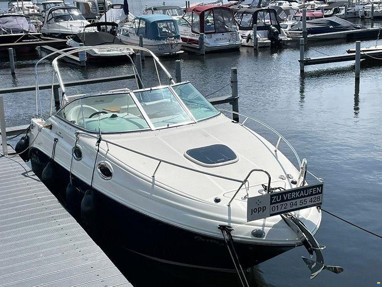 Sea Ray DA 255 Sundancer