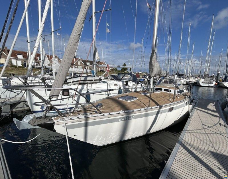 AN 25
