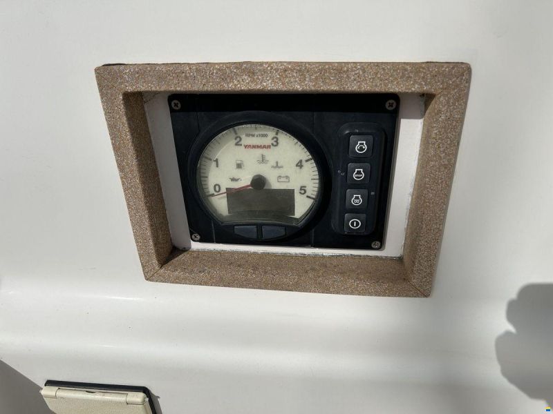 AN 25