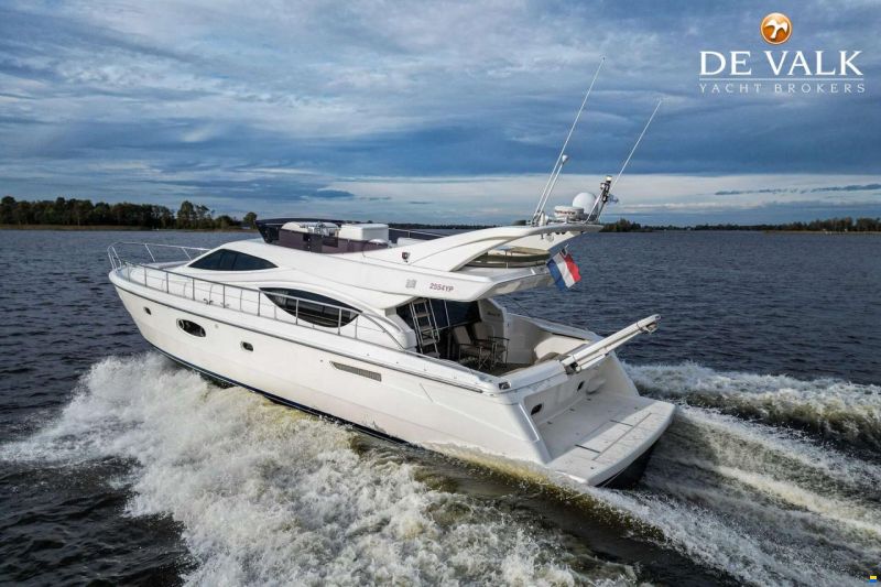 Ferretti 550