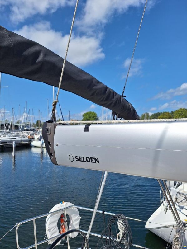 Bavaria Cruiser 37