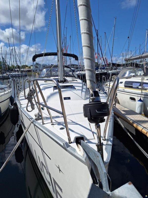 Bavaria Cruiser 37
