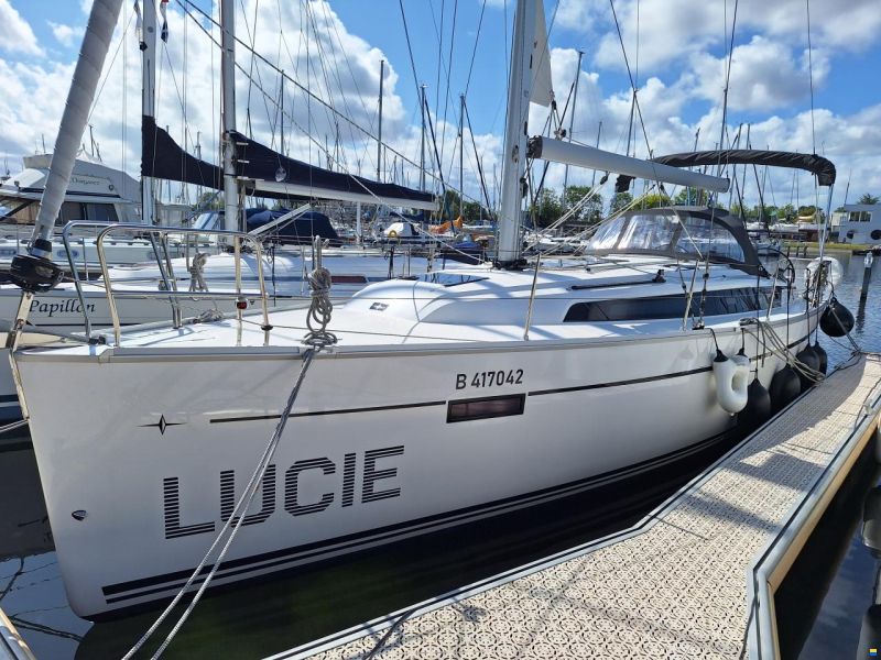 Bavaria Cruiser 37