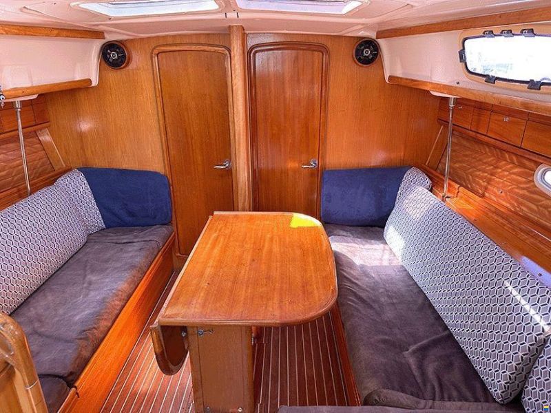 Bavaria Cruiser 37