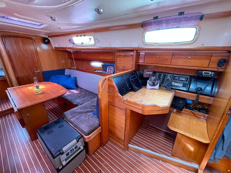 Bavaria Cruiser 37