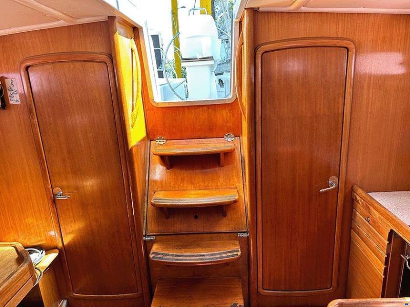 Bavaria Cruiser 37