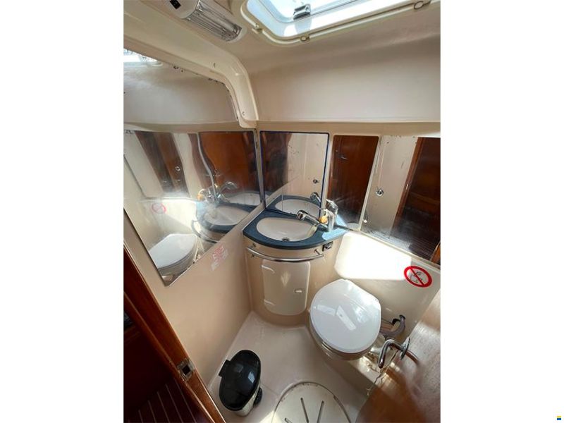 Bavaria Cruiser 37