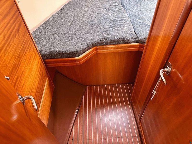 Bavaria Cruiser 37