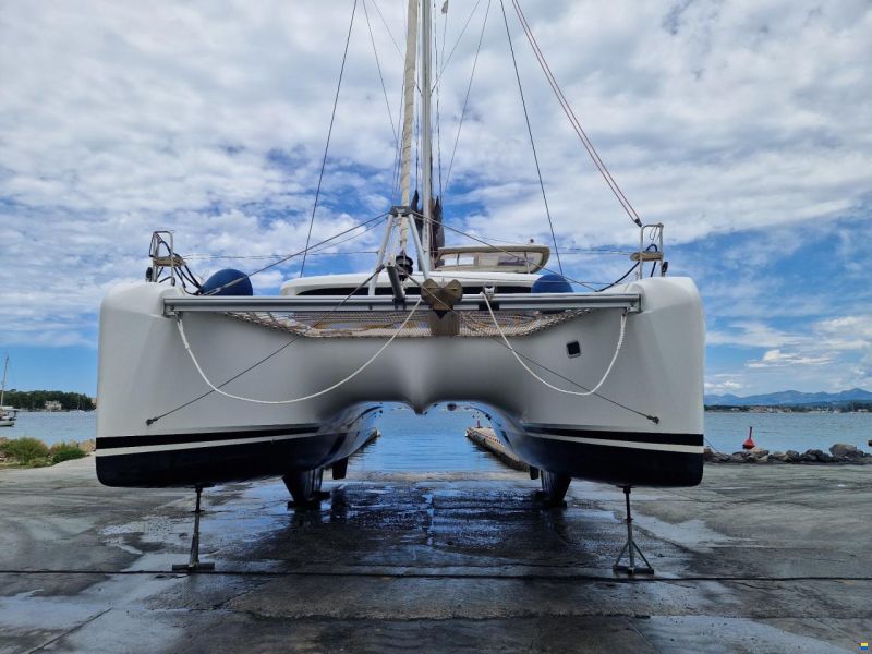 Lagoon 42