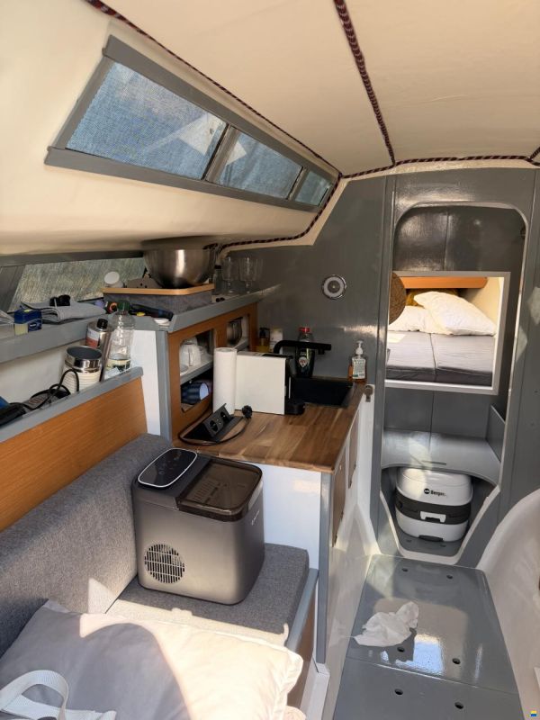 Performance Cruising Trimaran