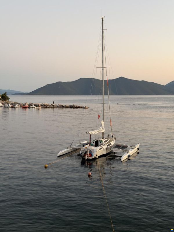 Performance Cruising Trimaran