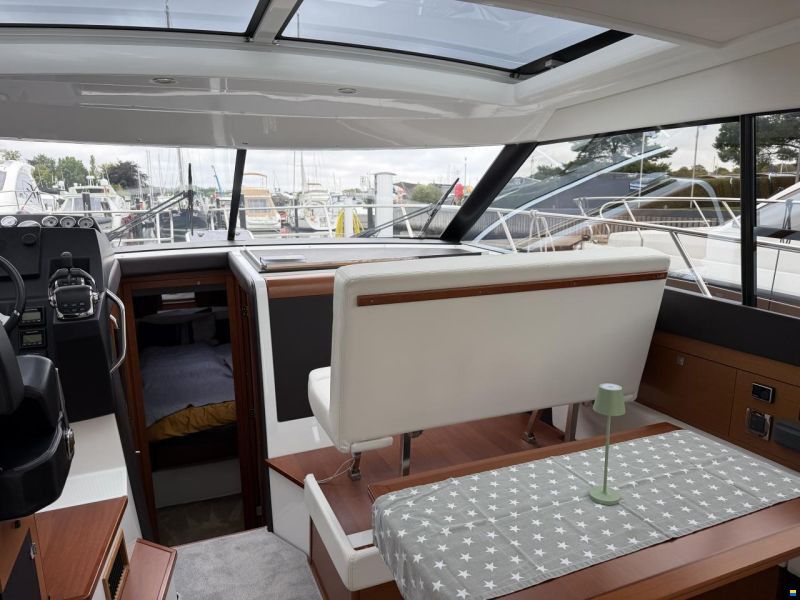Jeanneau NC 11