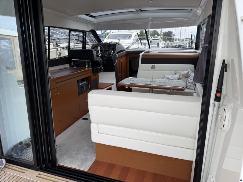 Jeanneau NC 11