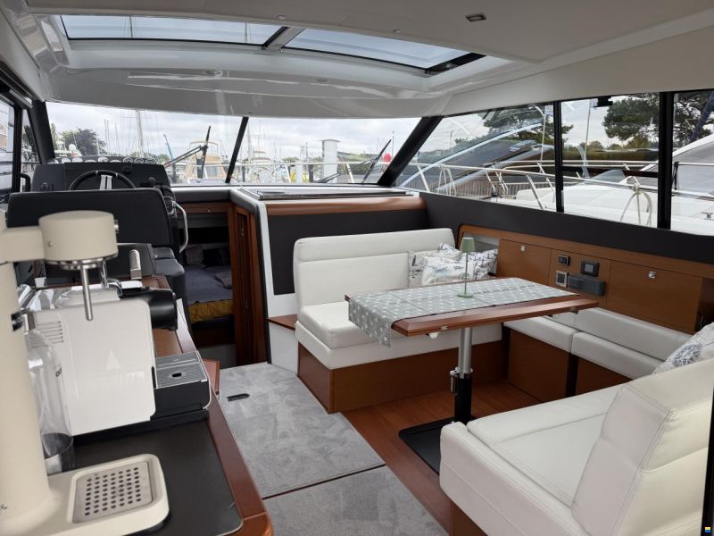 Jeanneau NC 11