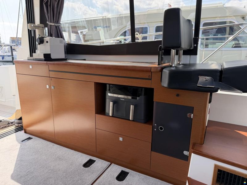 Jeanneau NC 11