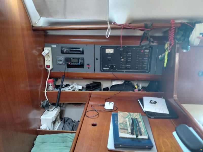 Beneteau Oceanis 351