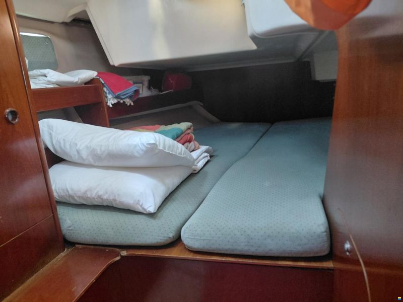 Beneteau Oceanis 351