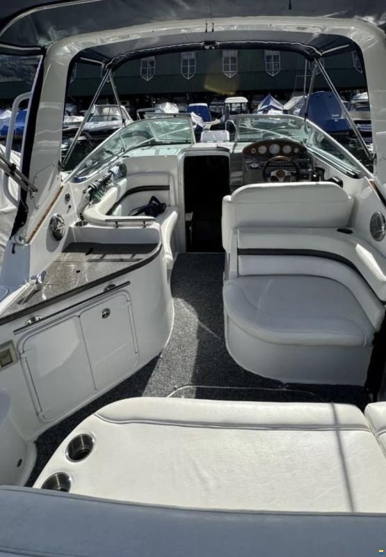 Rinker Express Cruiser