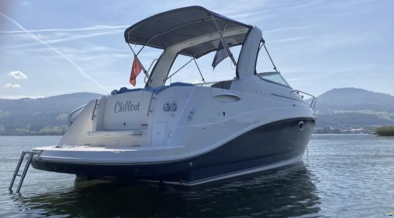 Rinker Express Cruiser