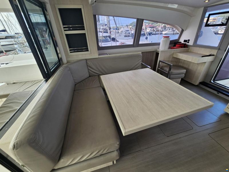 Robertson&Caine Leopard 40