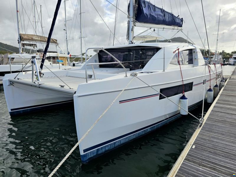 Robertson&Caine Leopard 40