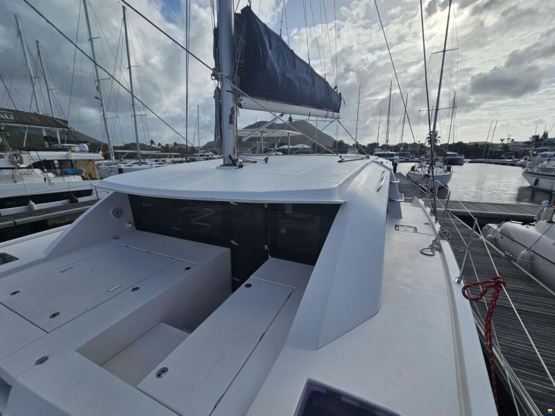 Robertson&Caine Leopard 40