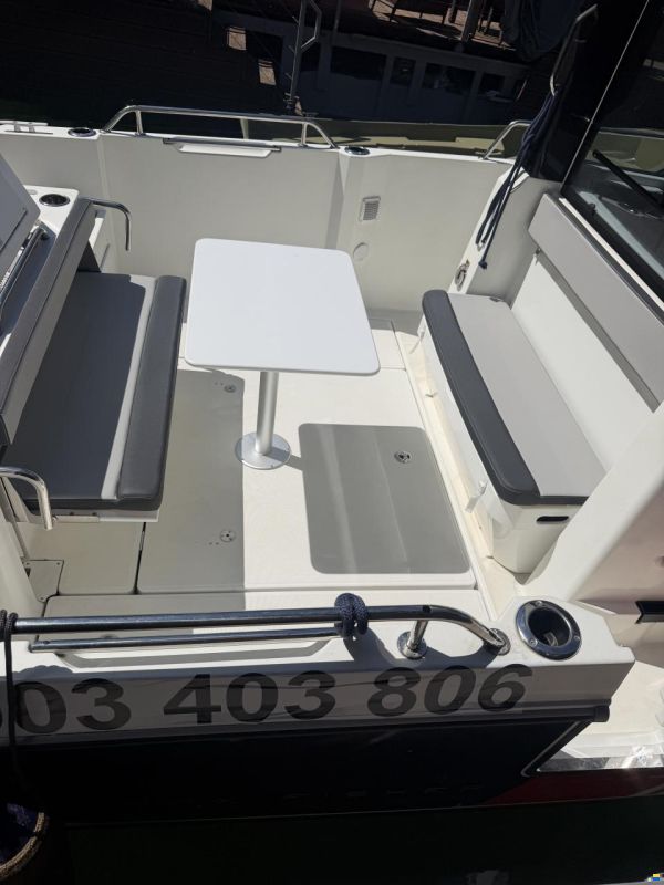Jeanneau 795 sport