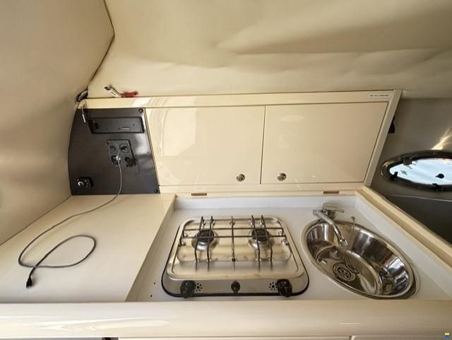 Sunseeker Hawk 31